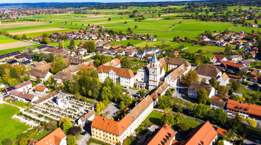 Onze autoverhuurservices bieden een gevarieerde selectie van voertuigen in Polling (Weilheim-Schongau).